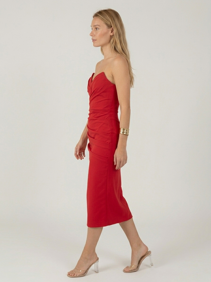 Leona | Elegantné šaty s jemnými detailmi