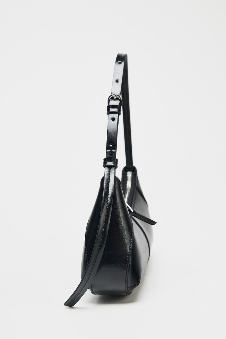 Crossbody kabelka v tvare polmesiaca
