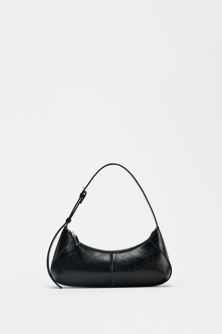Crossbody kabelka v tvare polmesiaca