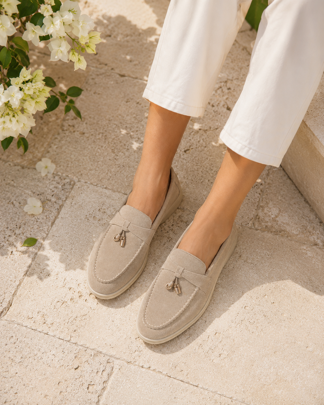 Elegantné loafers s kovovým detailom