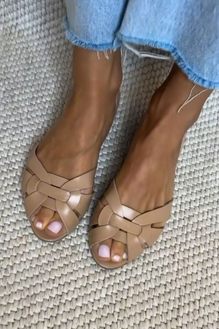 Ploché espadrilky s otvorenou špičkou