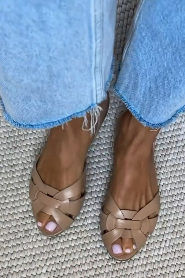 Ploché espadrilky s otvorenou špičkou