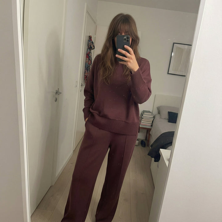 Oversize súprava s mikinou a nohavicami rovného strihu
