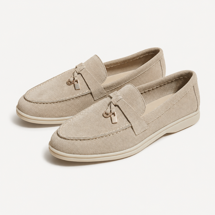 Elegantné loafers s kovovým detailom