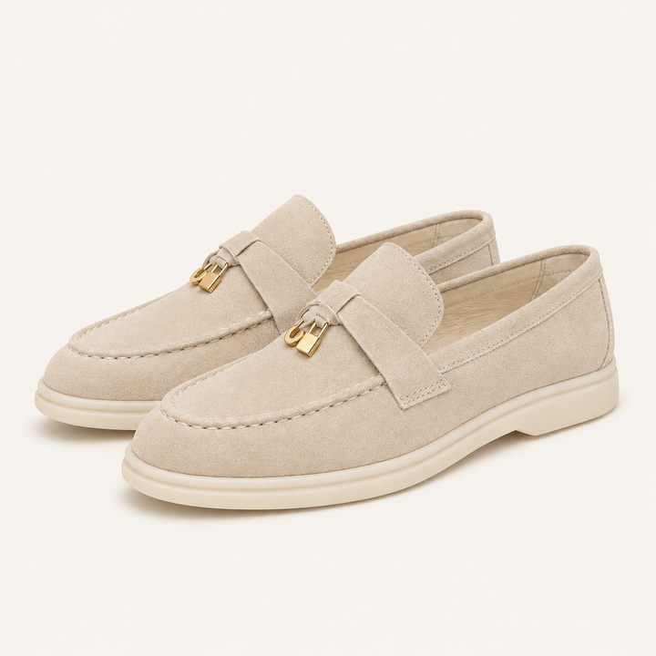 Elegantné loafers s kovovým detailom
