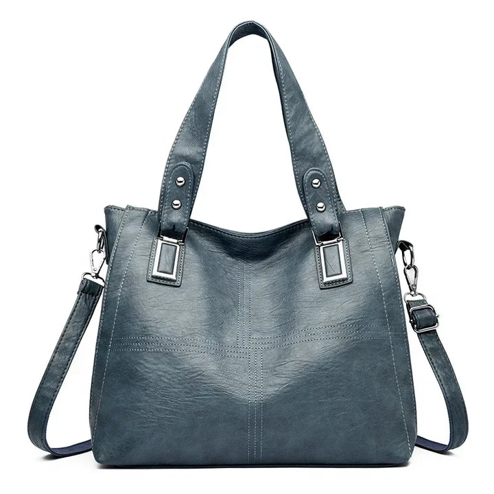 Hladká crossbody kabelka s priestranným tvarom