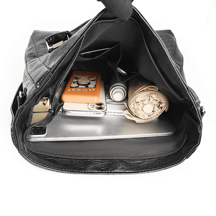 Hladká crossbody kabelka s priestranným tvarom