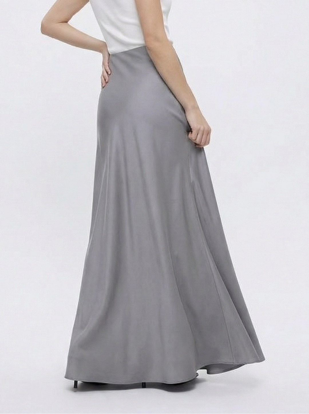 Jednoduchá elegantná maxi sukňa