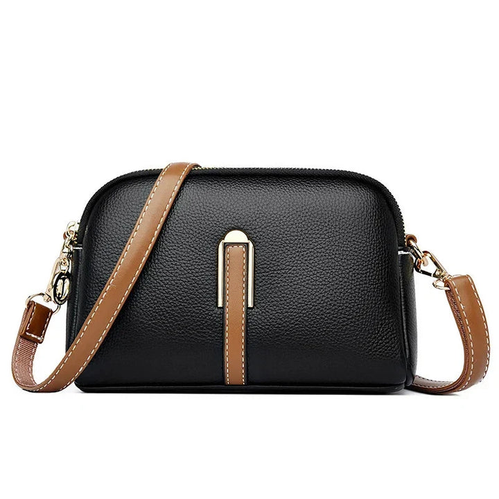 Táto kompaktná crossbody kabelka je ideálna na dni plné pohybu