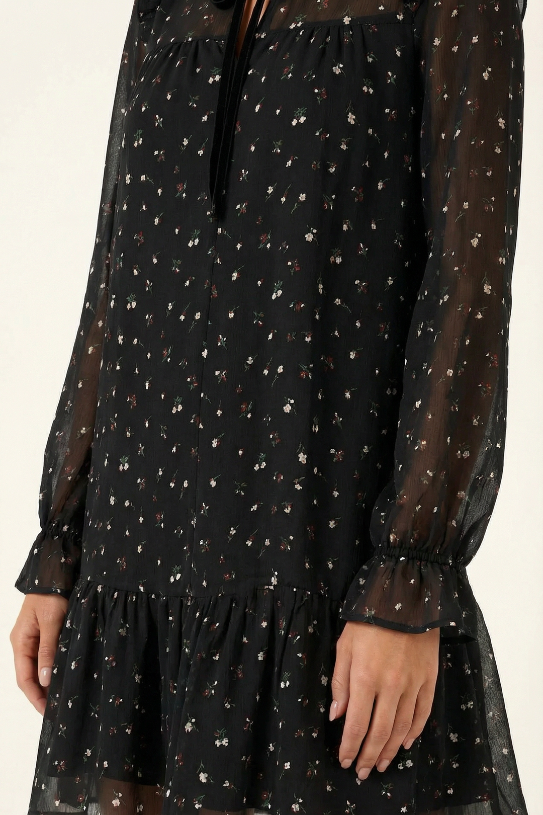 Liliana | Mini šaty s volánovým lemom